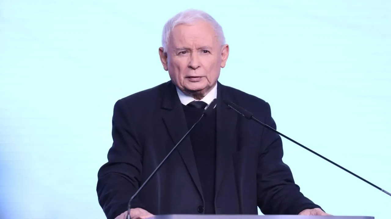 "Powiedzieć, że to łajdactwo, to jakby nic nie powiedzieć". Kaczyński o aferze szpitalnej KO