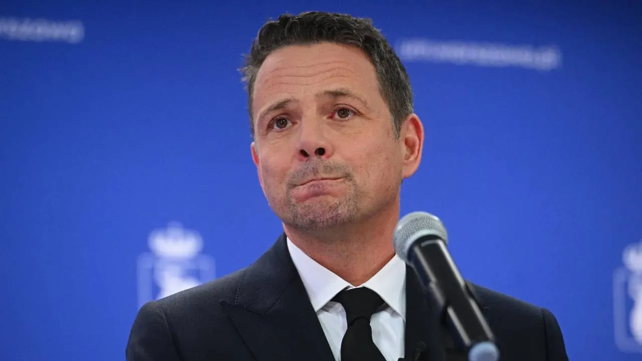 Były lekarz mówi o śmierciach pacjentów. Jest reakcja Trzaskowskiego