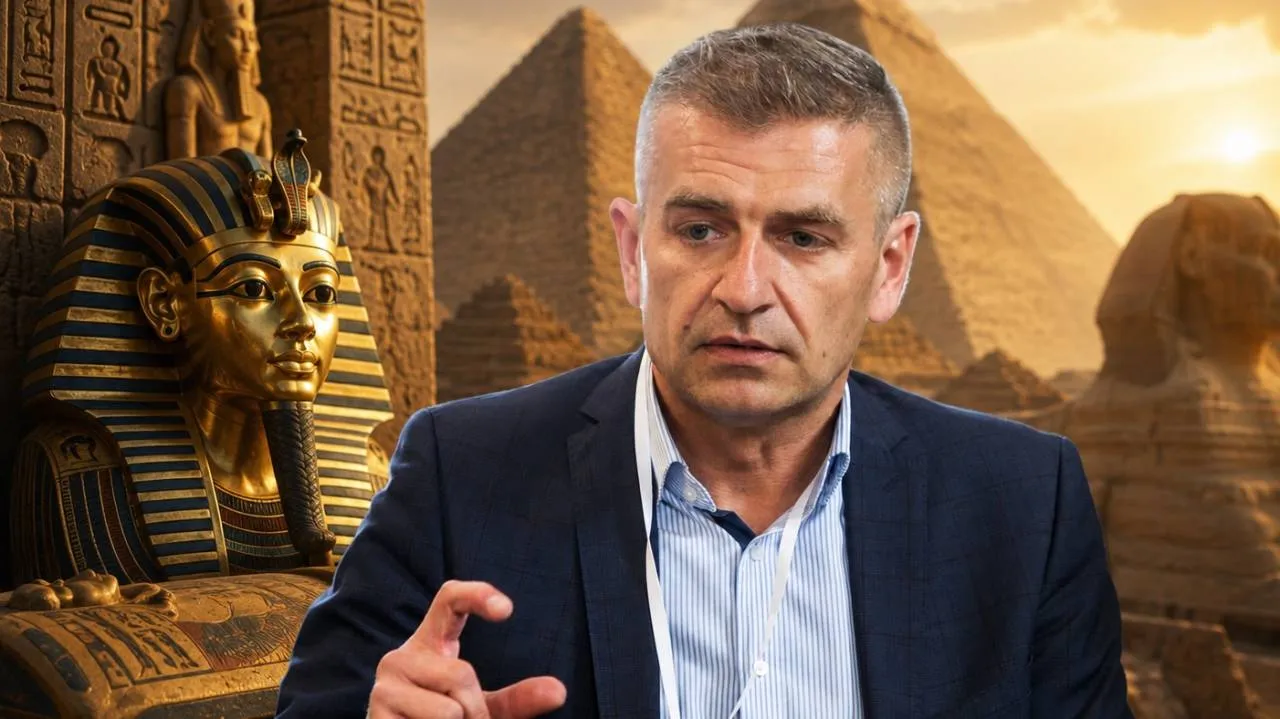 Arłukowicz w oparach absurdu. Zupełnie serio wrócił do egipiskich faraonów