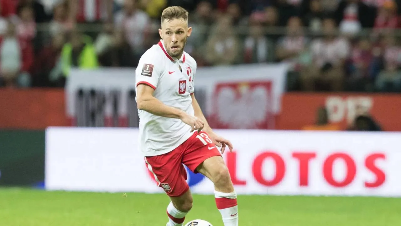 Ogromny zjazd byłego reprezentanta Polski. To w tym klubie ma grać Maciej Rybus