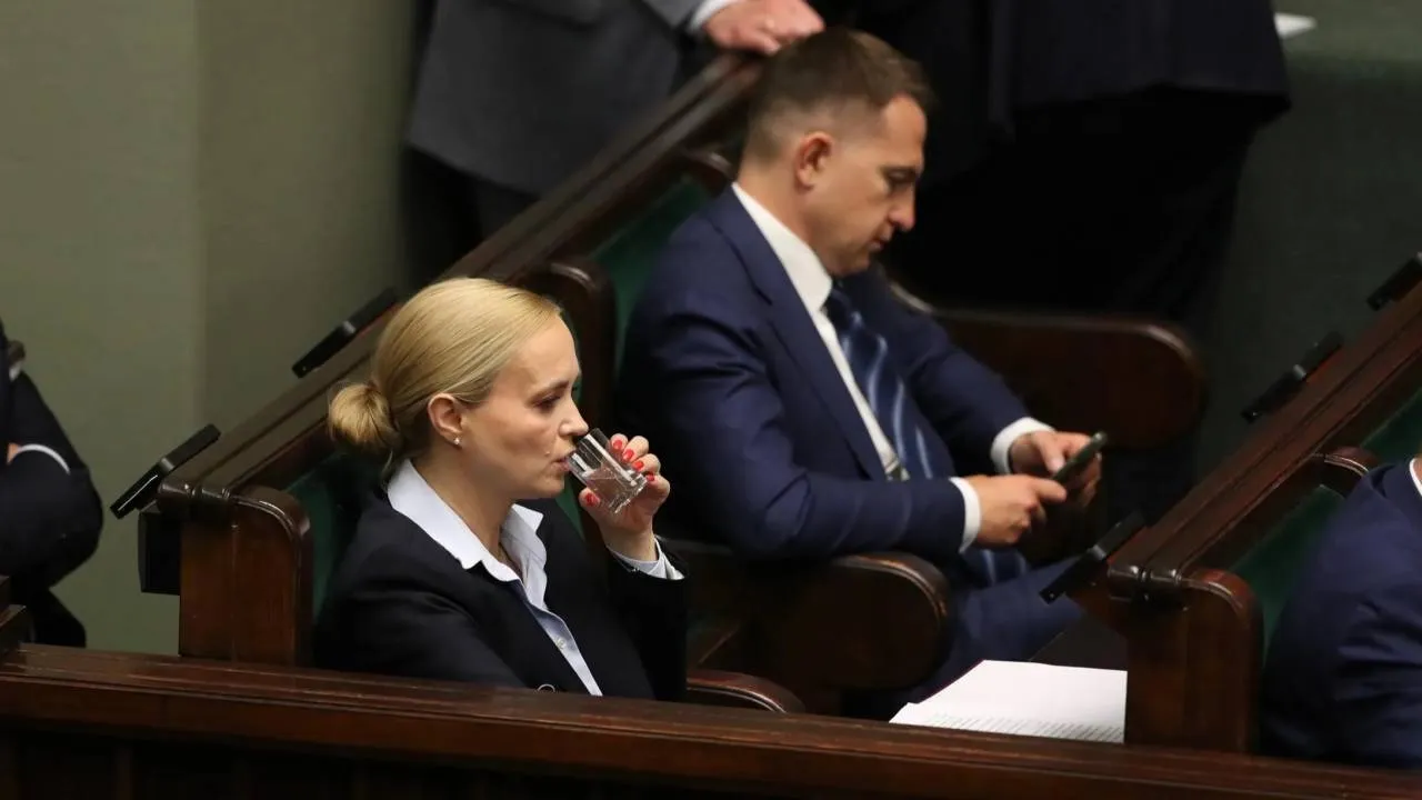 Panika w koalicji? Po aferze słychać głosy: "Powinien ją politycznie zabić"