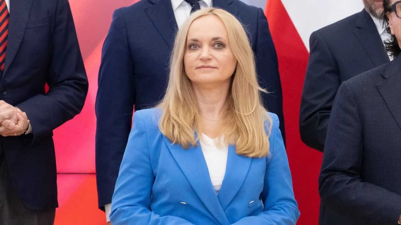 Lawina pytań o zarobki Sobierańskiej-Grendy. Jest odpowiedź minister zdrowia