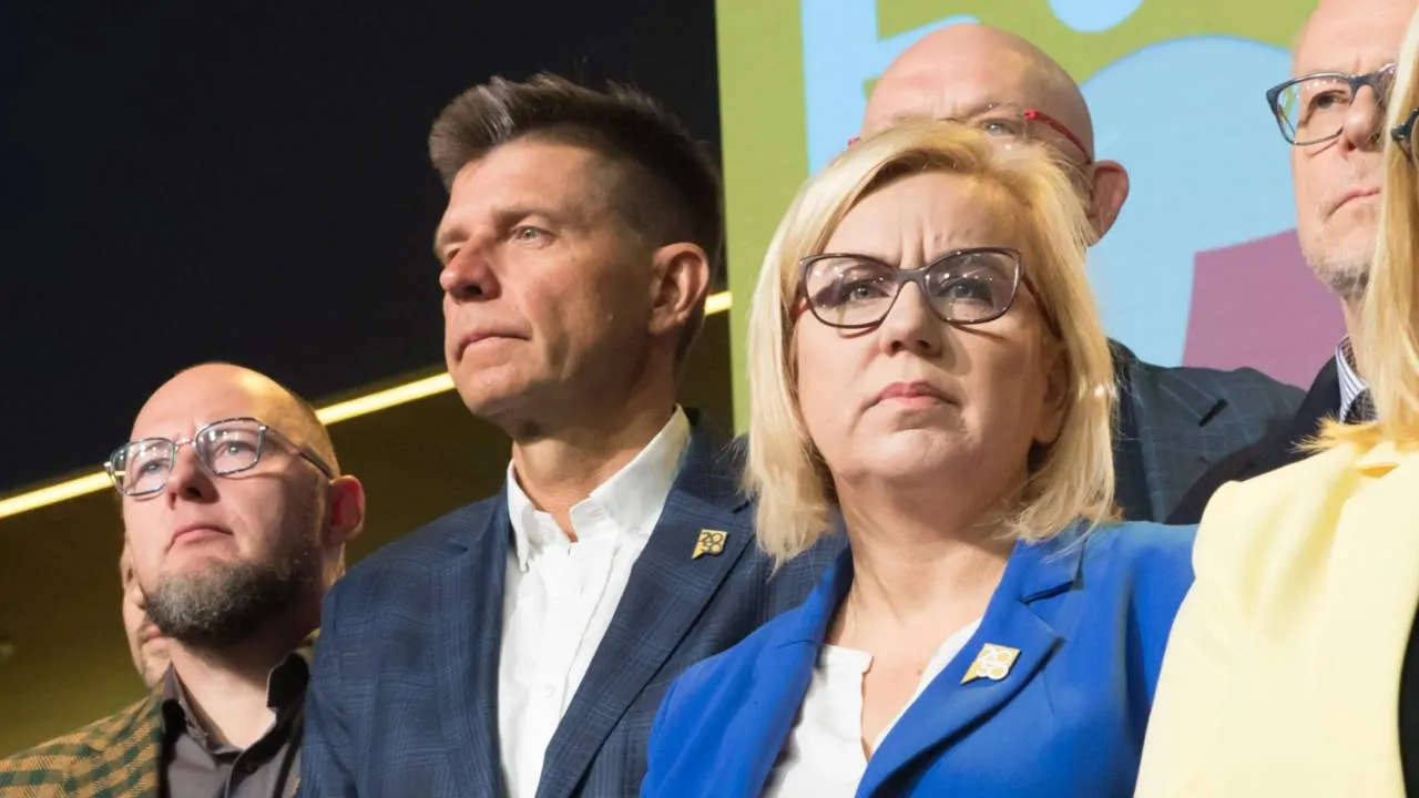 Petru i Hennig-Kloska znów łączą siły. "Nie wiem, czy partia ma być niebieska czy niebiesko-zielona"