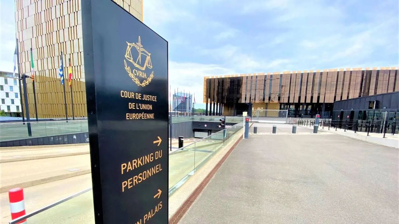 Ważna decyzja TSUE ws. przekazywania treści w sieci. Dyskusja o "operatorach"
