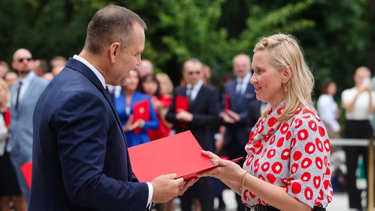 Prezydent Nawrocki wręczył nominacje profesorskie. ZOBACZ ZDJĘCIA