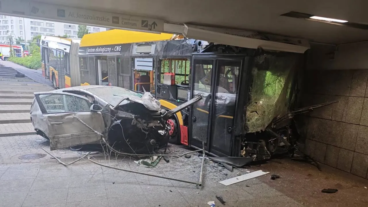 Co się stało z autobusem linii 186? Nowe ustalenia ws. szokującego wypadku w Warszawie