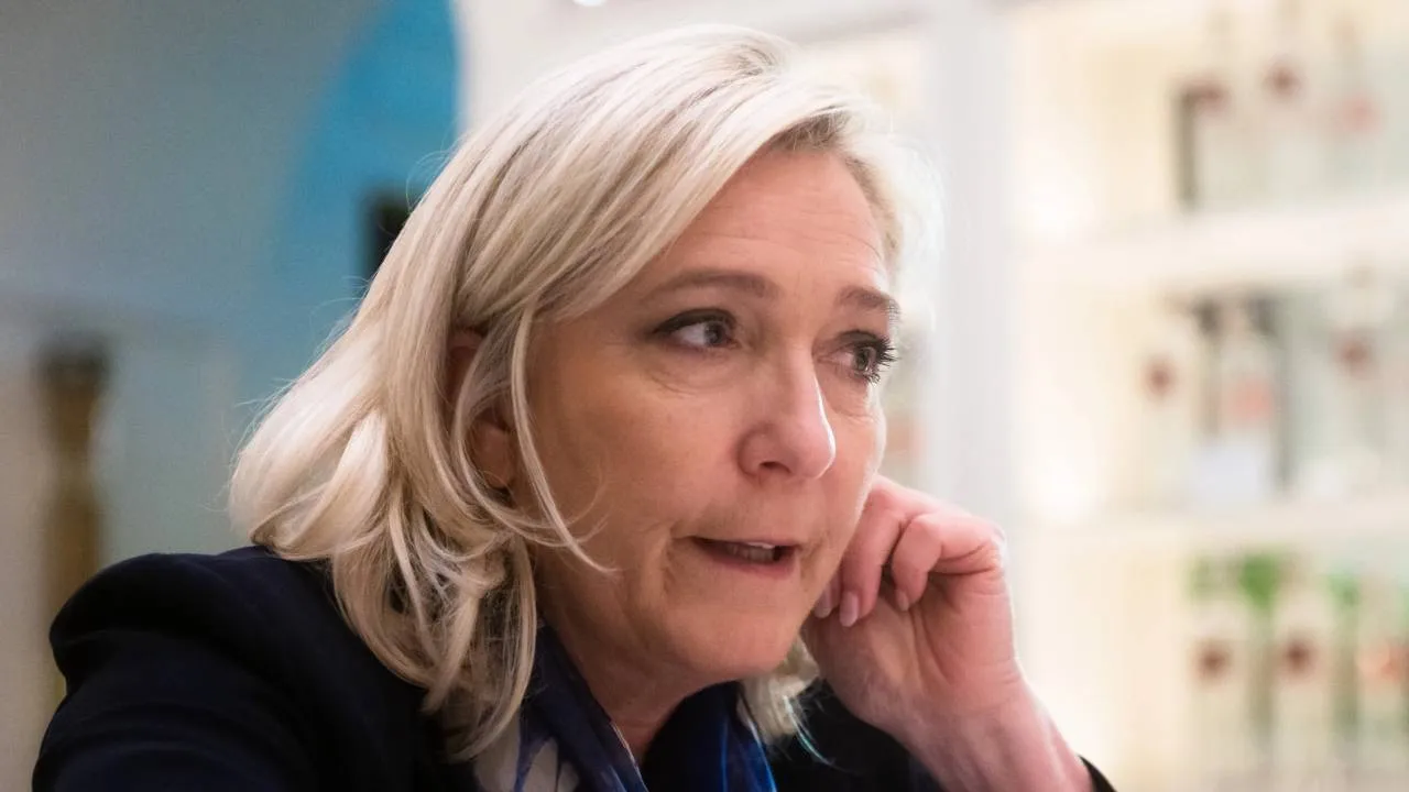 Ten wyrok może zmienić bieg wyborów prezydenckich. Sprawa Marine Le Pen znów na wokandzie