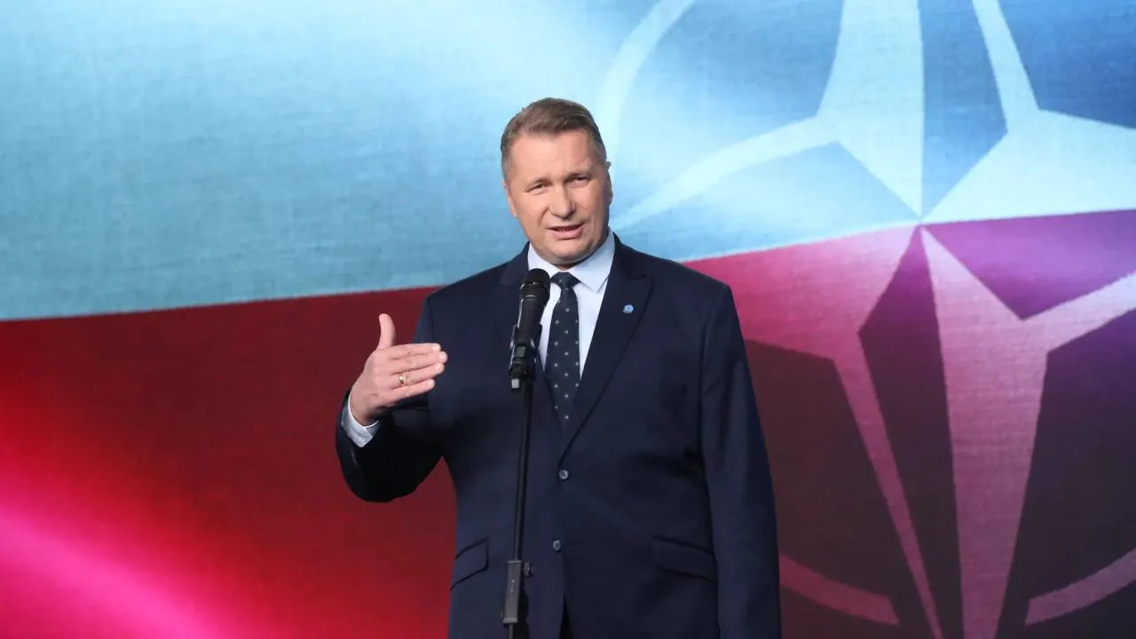 "Są w stanie nas rozbroić". Czarnek alarmuje ws. działań rządu