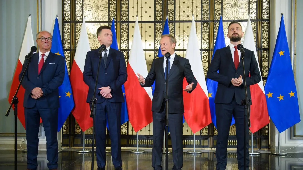 Jak afera szpitalna wpłynęła na poparcie dla partii Tuska? Jest nowy sondaż