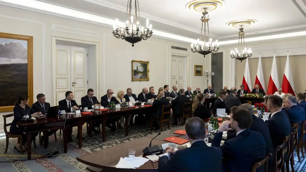 Będą pracować nad Konstytucją Nowej Generacji. Są kolejni członkowie Rady przy prezydencie RP