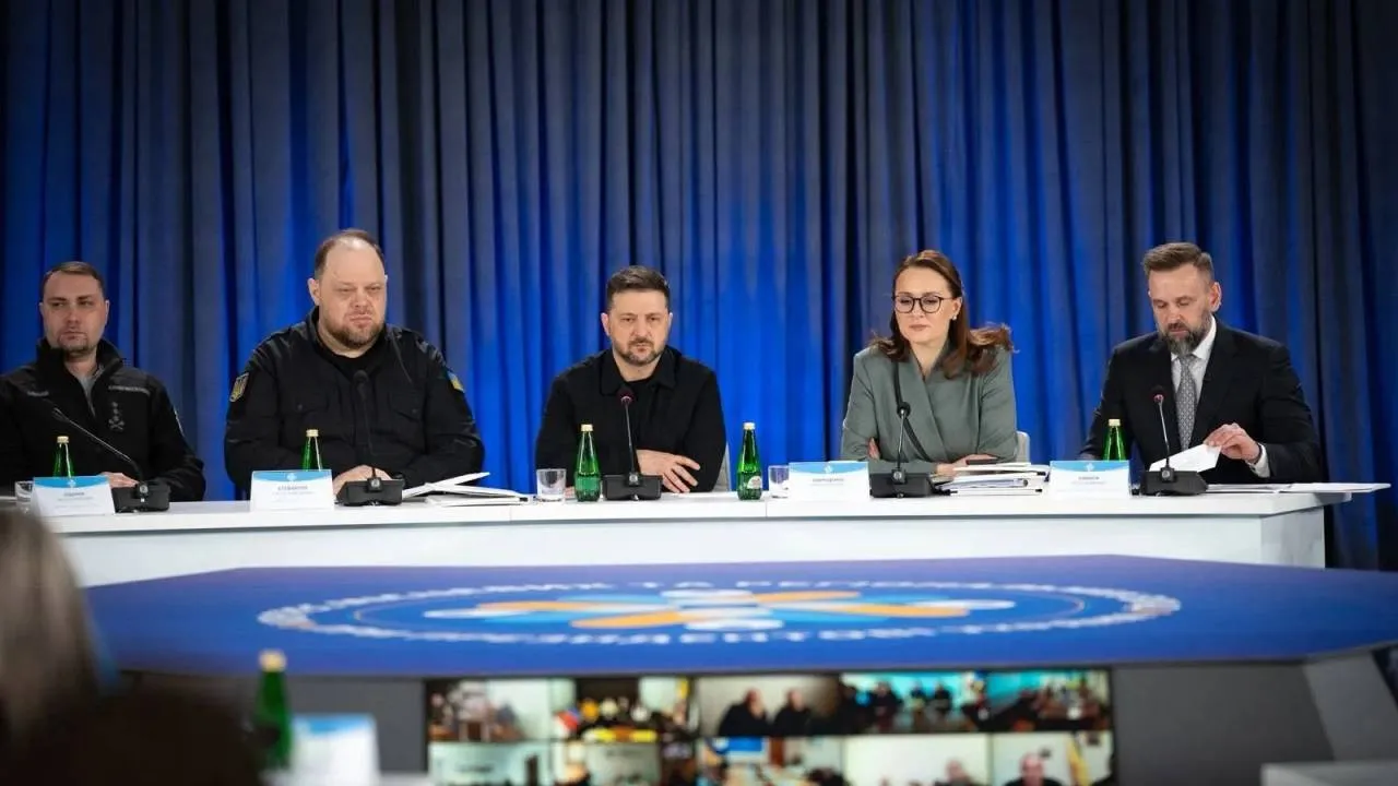 Polityczne trzęsienie ziemi na Ukrainie. Rezygnacja premiera