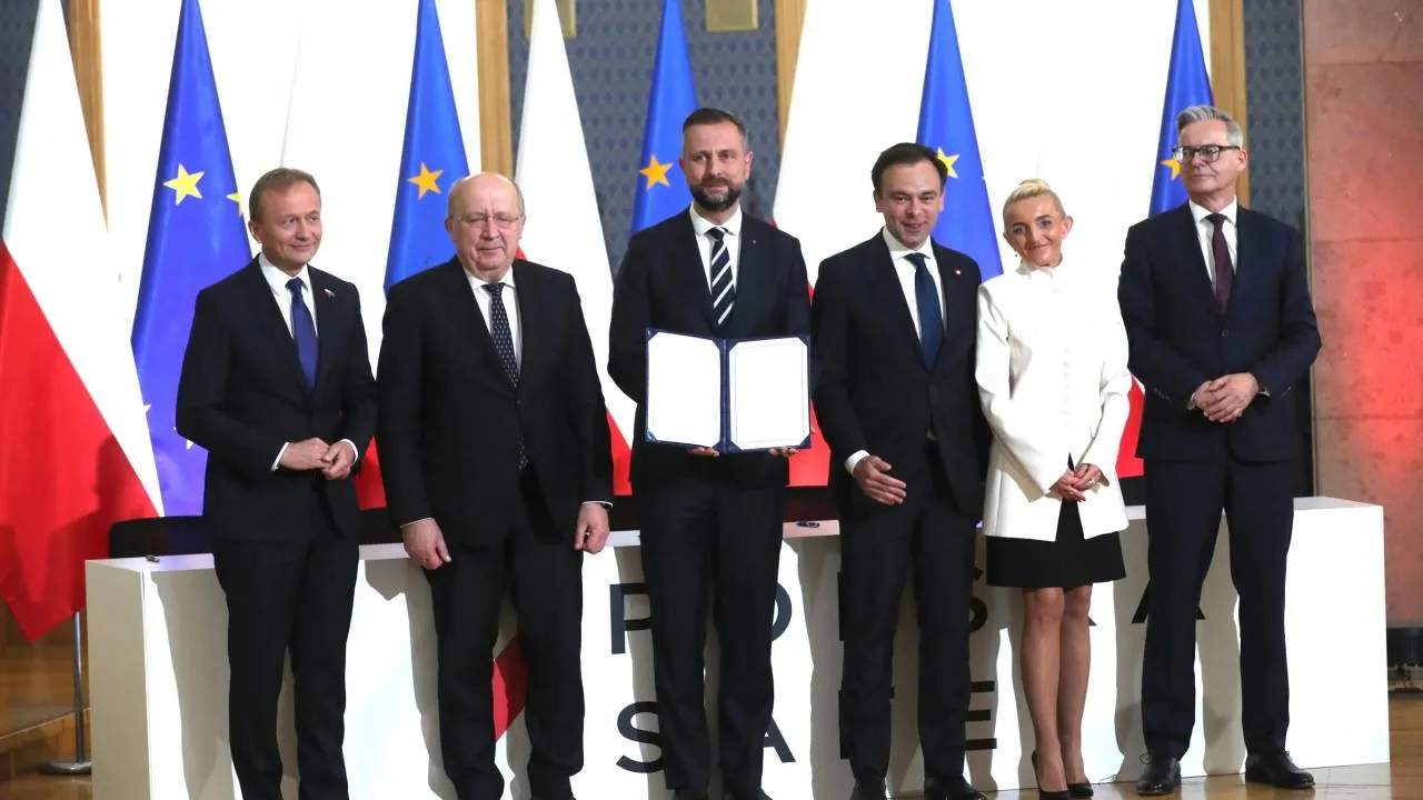 Spór o umowę SAFE trafia do sądu. "Prawnicy dla Polski" składają skargę