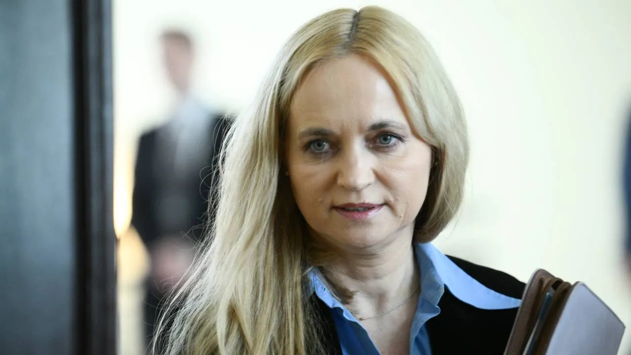 Pilnie zmienili uchwałę przed nominacją minister zdrowia. Dokument obowiązywał... zanim został przyjęty