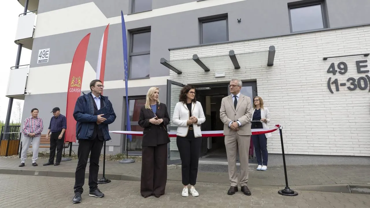 Prezydent Gdańska na wręczeniu kluczy. Wcześniej mieszkańcy usłyszeli nietypową prośbę