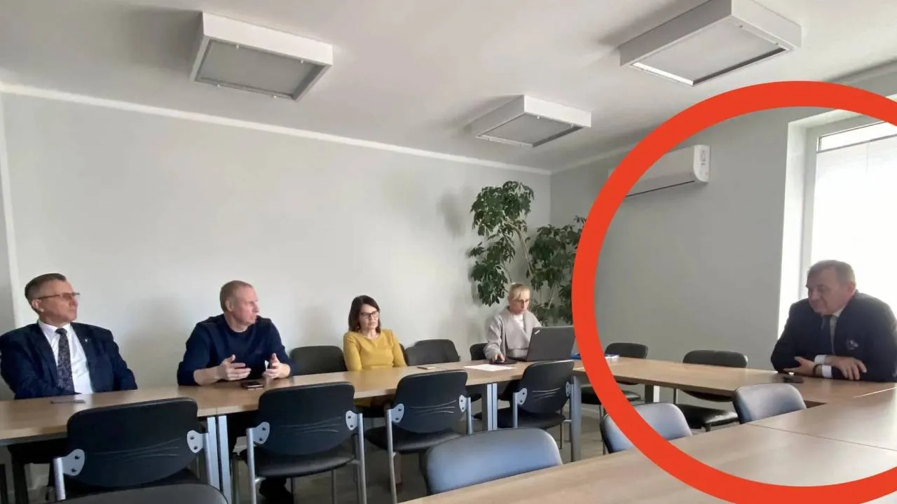 Gawłowski w szpitalnej radzie w Koszalinie. "Obsiedli system ochrony zdrowia jak stonka"