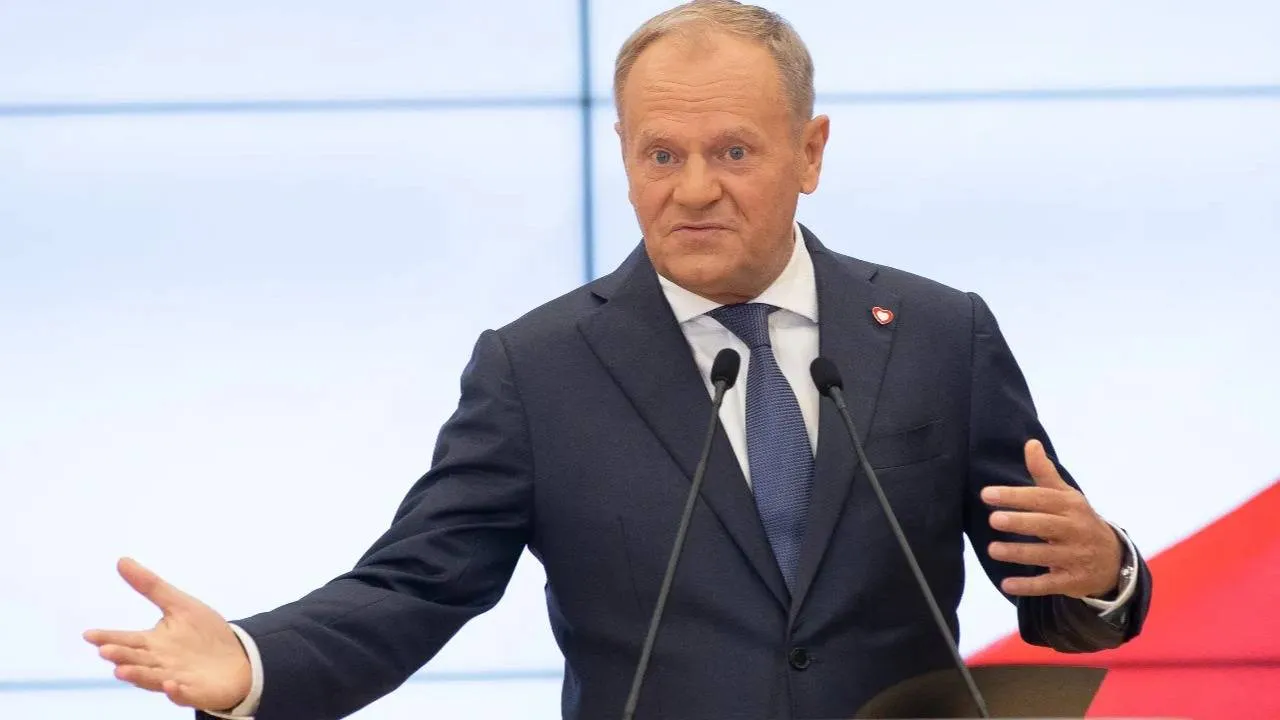 Tusk próbuje połączyć Czarnka z... Rosją. Dostał mocną kontrę