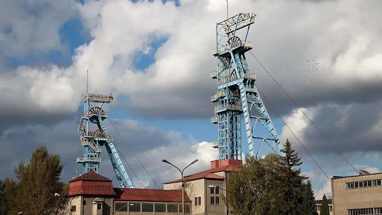 Zwolnieni i zapomniani górnicy z PG Silesia. "Zostawili nas bez grosza"