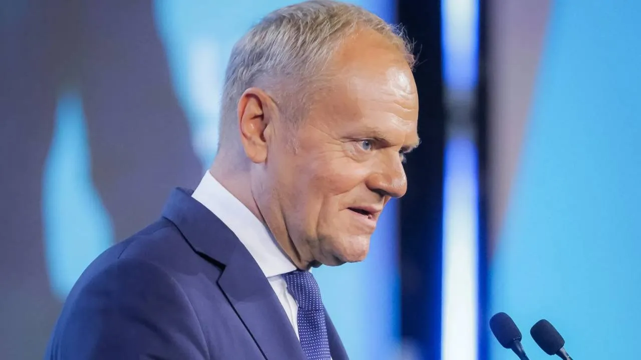 Grochmalski: Tusk straszył Polaków bliską wojną i jednocześnie rozbrajał armię