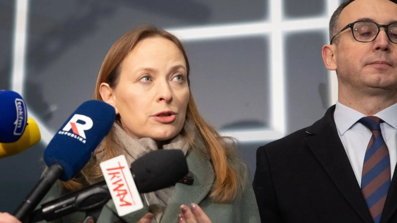 Awantura w rządzie. Polska 2050 i PSL skłóceni. Chodzi o "burdel za ścianą"