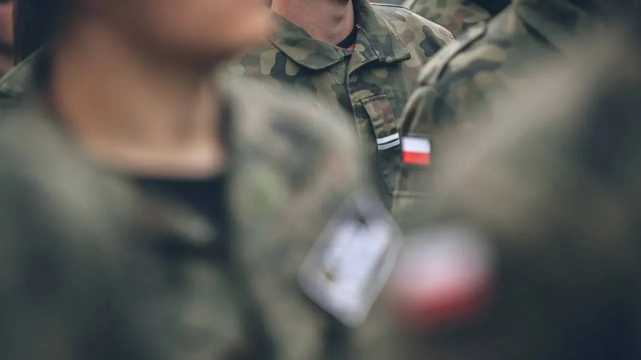 Ktoś przejął skrzynkę mailową żołnierza. To był dopiero początek kłopotów