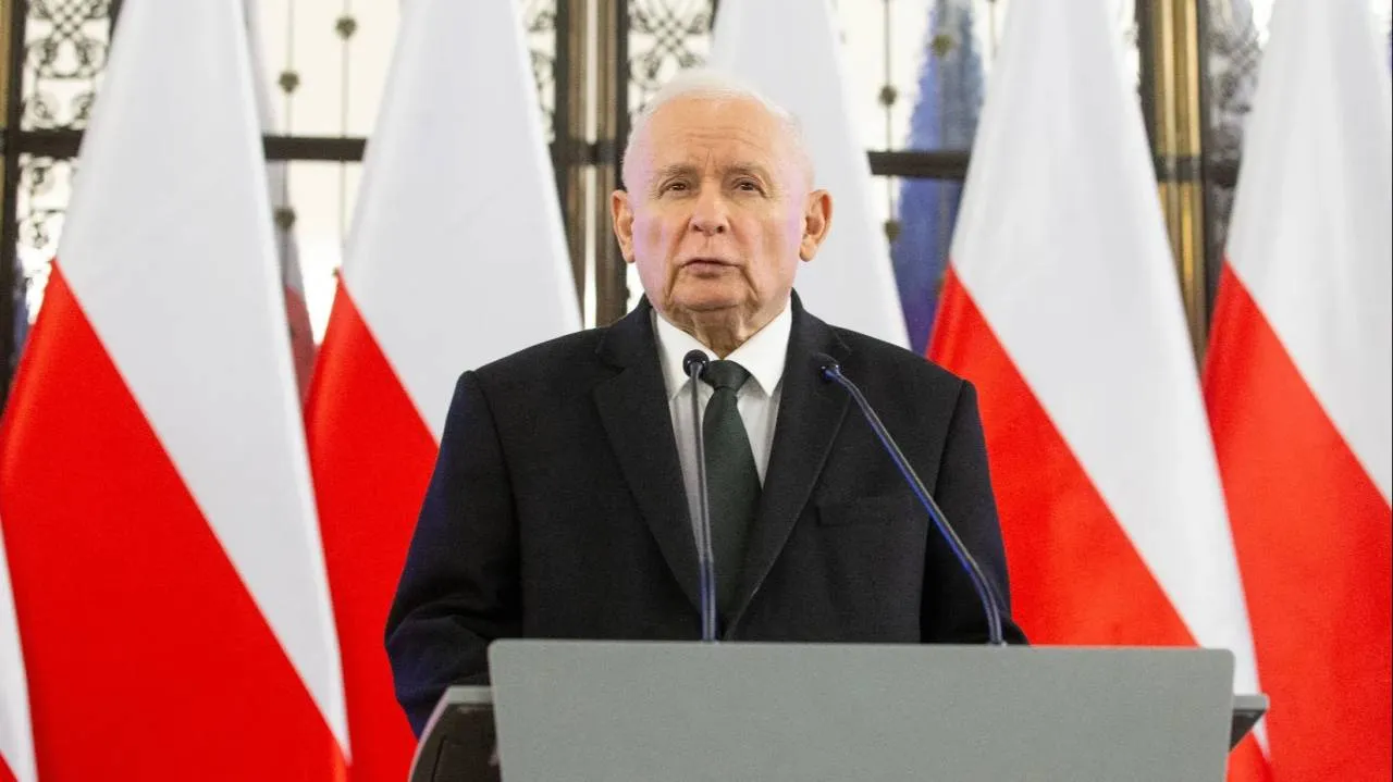 Poseł PiS: Tych grupek nie powinno być. Powinna być wspólnota przy Jarosławie Kaczyńskim