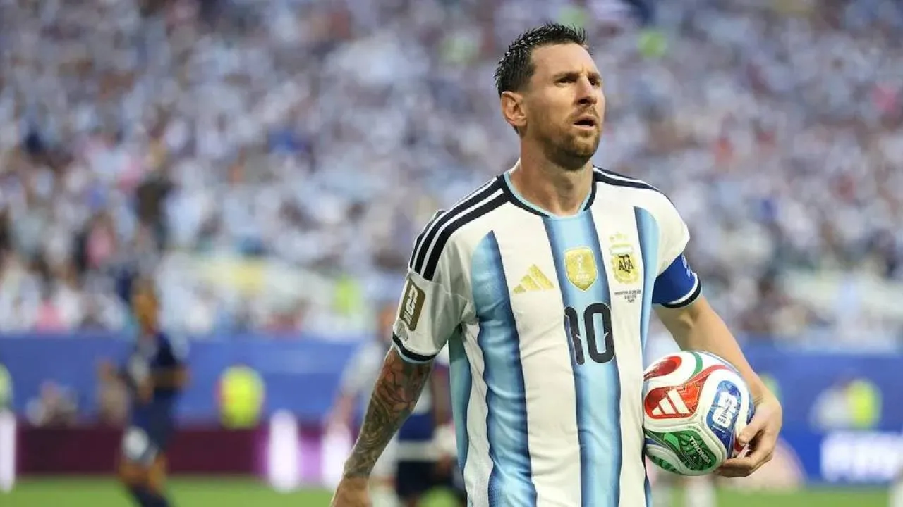 Messi kontra hiszpański walec