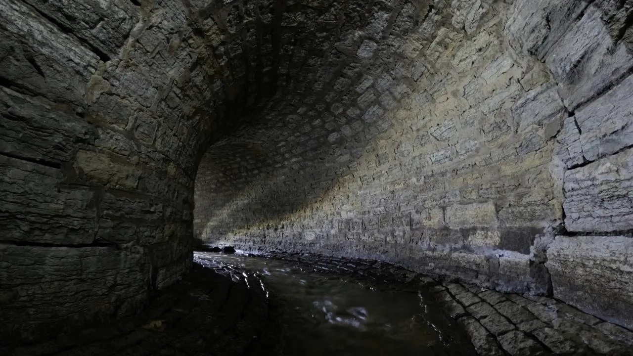 Runął tunel. Dziewięć osób zginęło