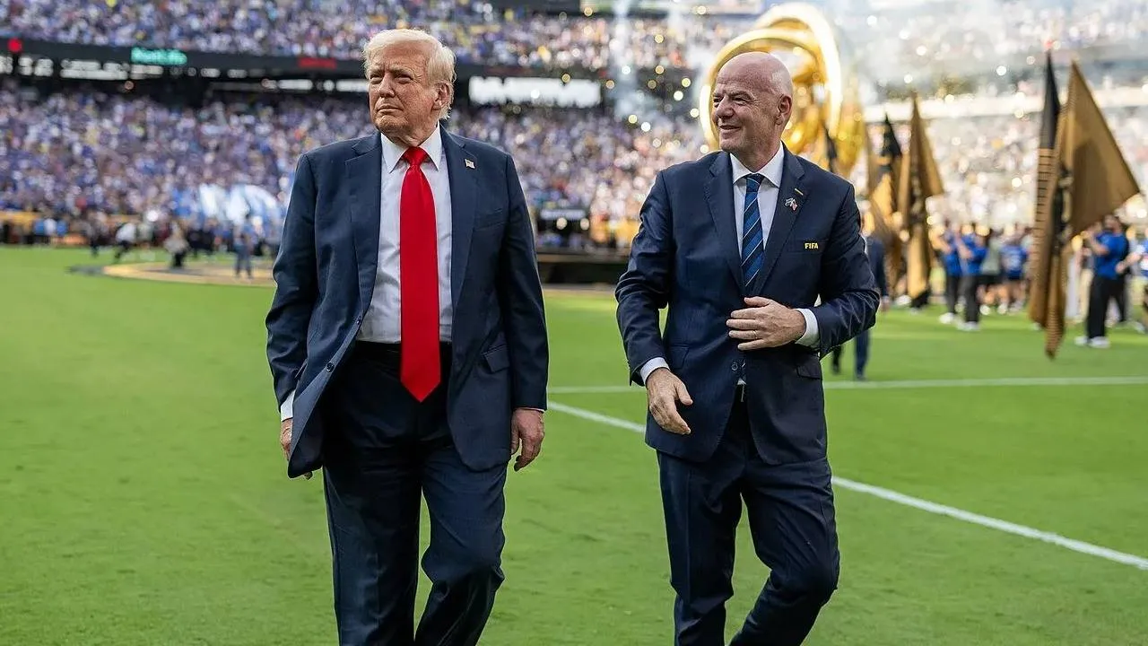 Wielki "transfer" z FIFA do ONZ? Trump stawia na Infantino