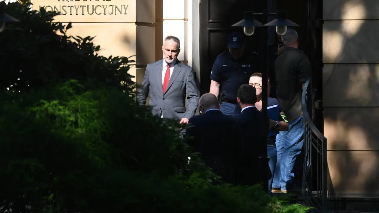 Prokurator wtargnął do Trybunału Konstytucyjnego. „Nie róbcie z siebie politycznej wycieraczki”