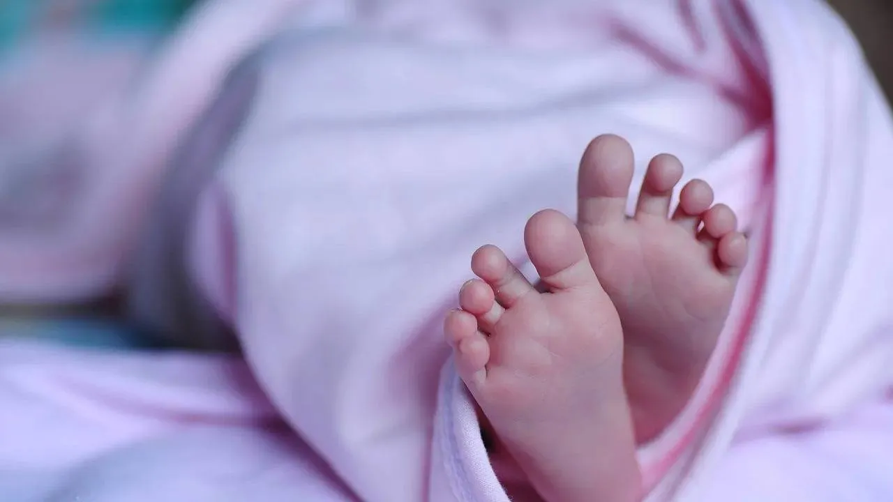 Szpital nie chce wydać matce Oskarka zdrowego noworodka. Kolejny rodzinny dramat