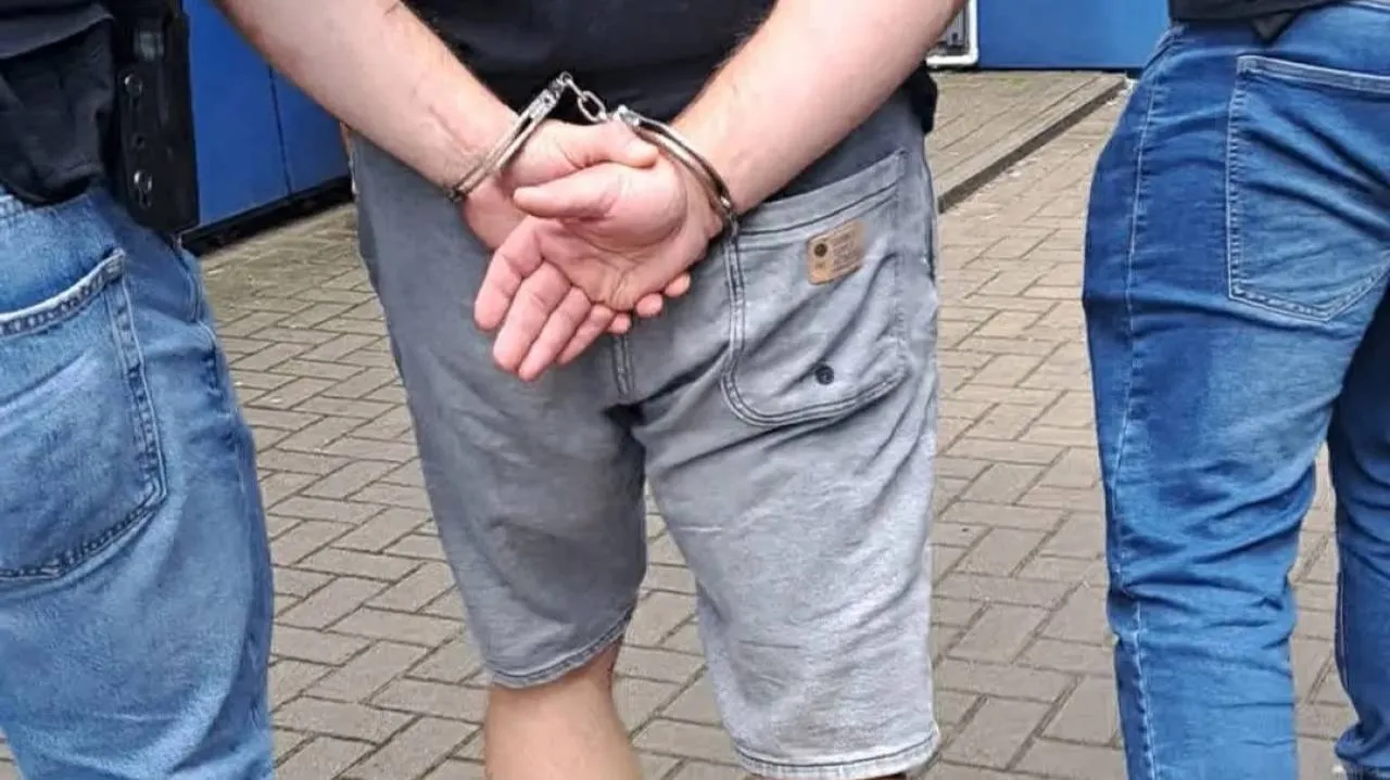 Strzelił do 41-latka i odjechał. Policja zatrzymała podejrzanych