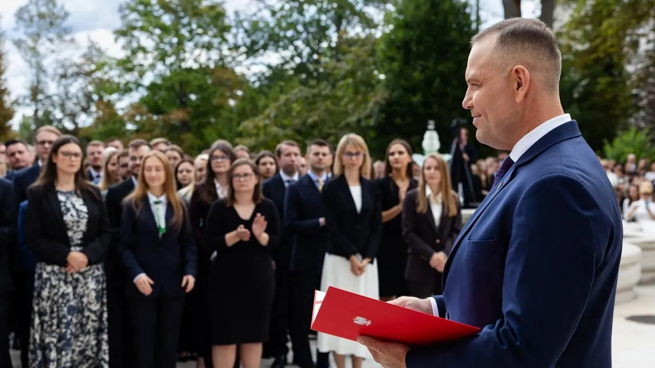 Żurek ponaglał prezydenta ws. asesorów, teraz - nie chce ich dopuszczenia do orzekania. "To zamach"
