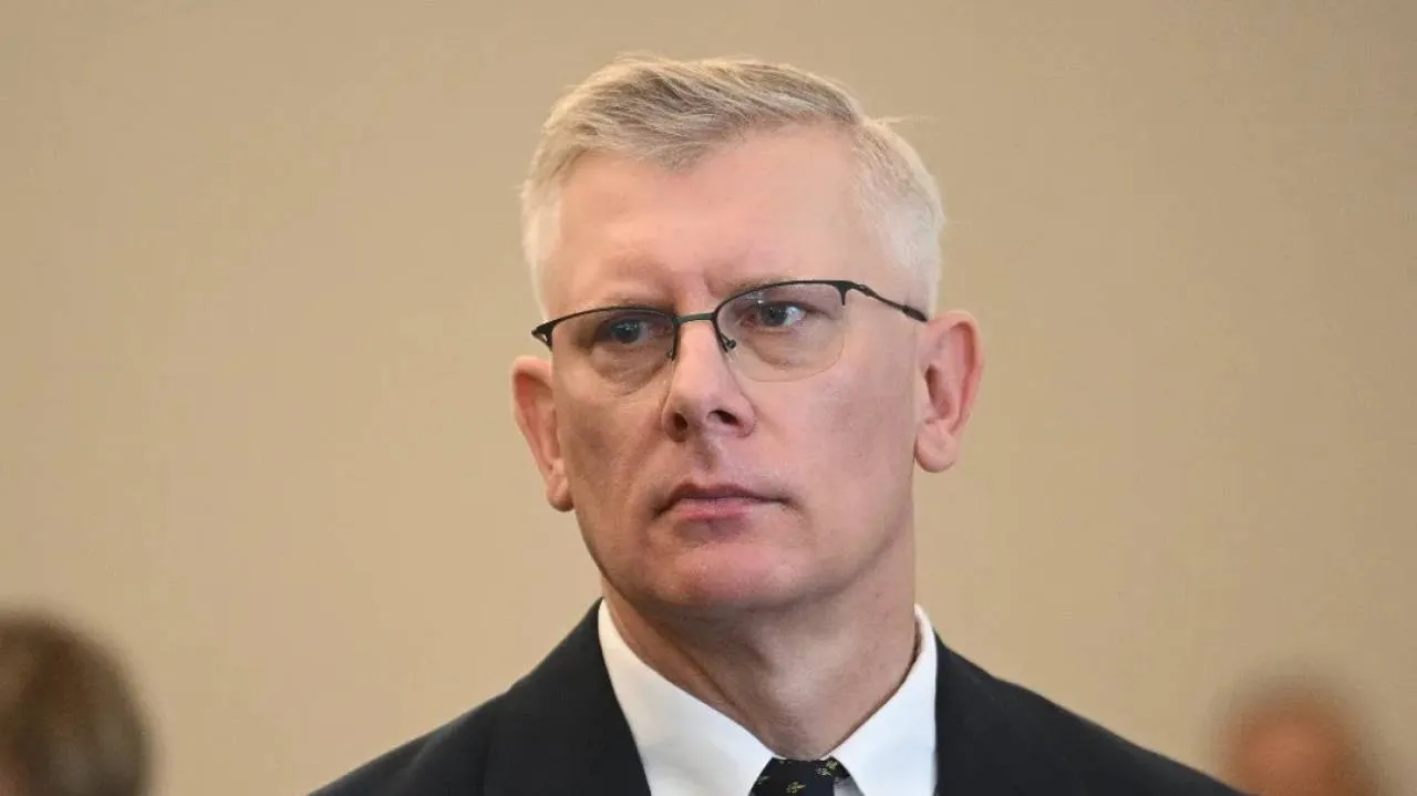 "Wojsko zrobiło swoje, zawiodła komunikacja". Prof. Cenckiewicz punktuje rząd