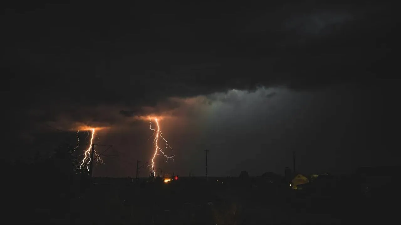 Idą burze. IMGW ostrzega większość Polski