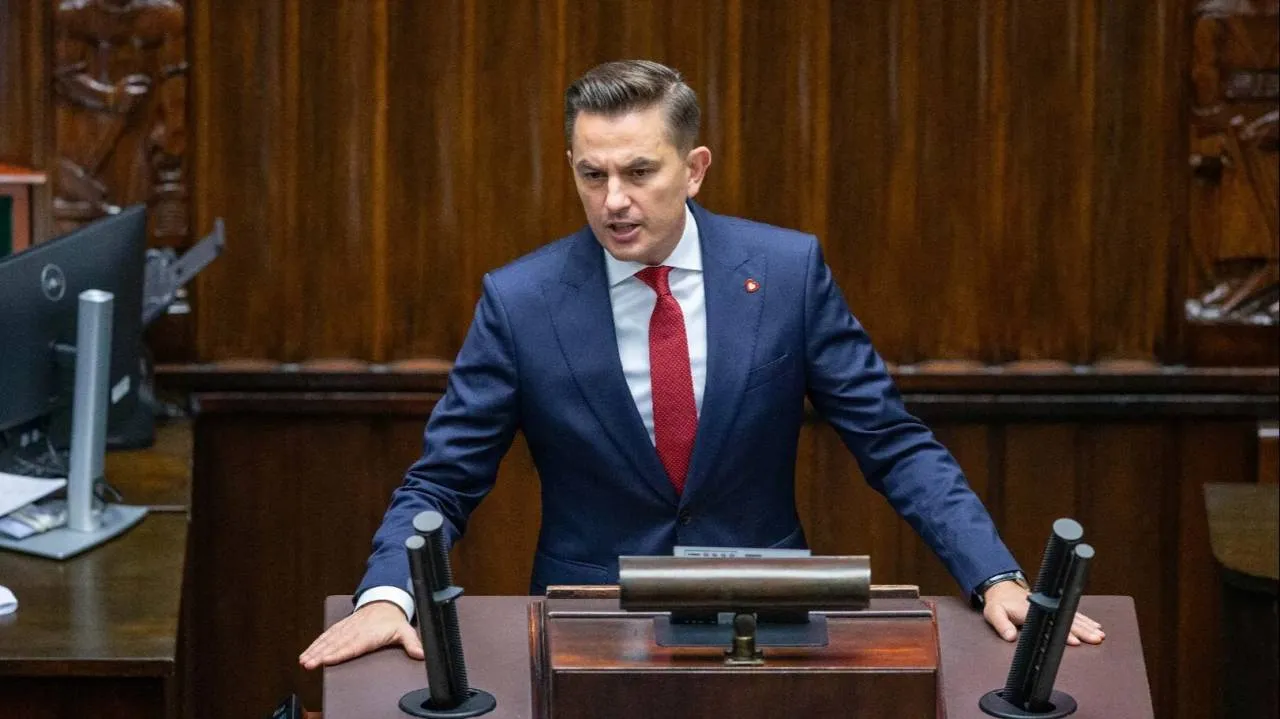Fala zhakowanych kont polityków. Klikali w link od Myrchy, wpadli w pułapkę