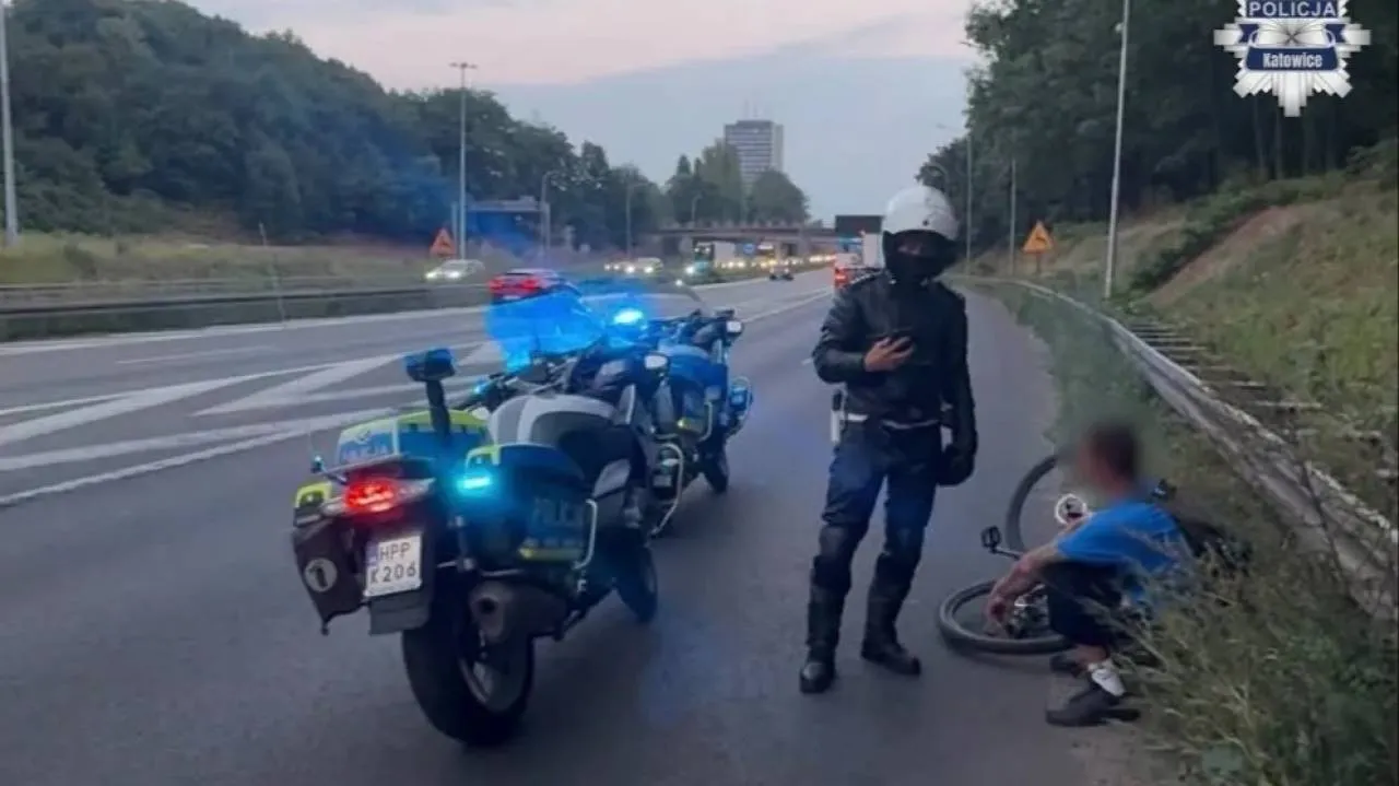 Rowerem po A4. Policja złapała pijanego 38-latka