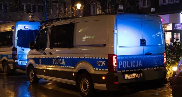Zwłoki w torbie zakupowej. 32-latek zatrzymany, śledztwo trwa