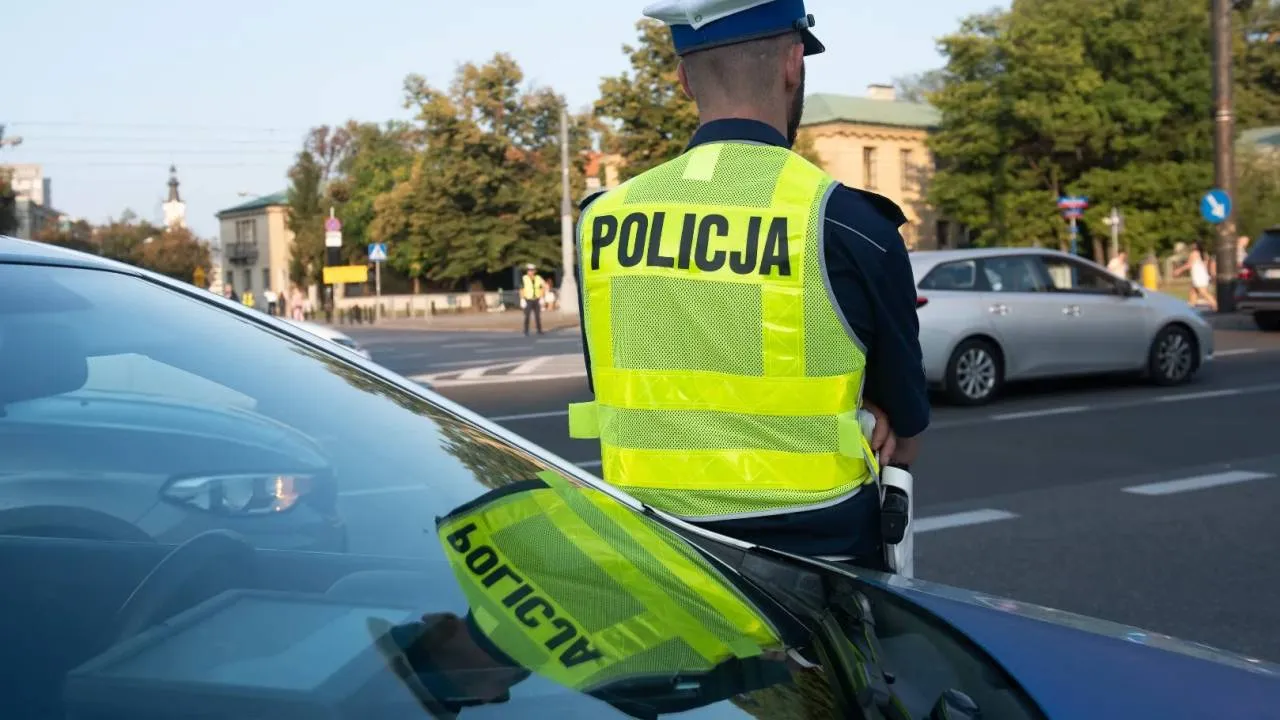 Byli wśród nich poszukiwani, a kilka osób zostanie deportowanych. Policja przeprowadziła kontrole kierowców