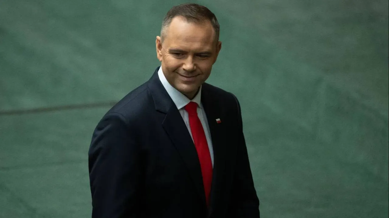 Po rozłamie w PiS. Po której stronie stanie prezydent Karol Nawrocki?