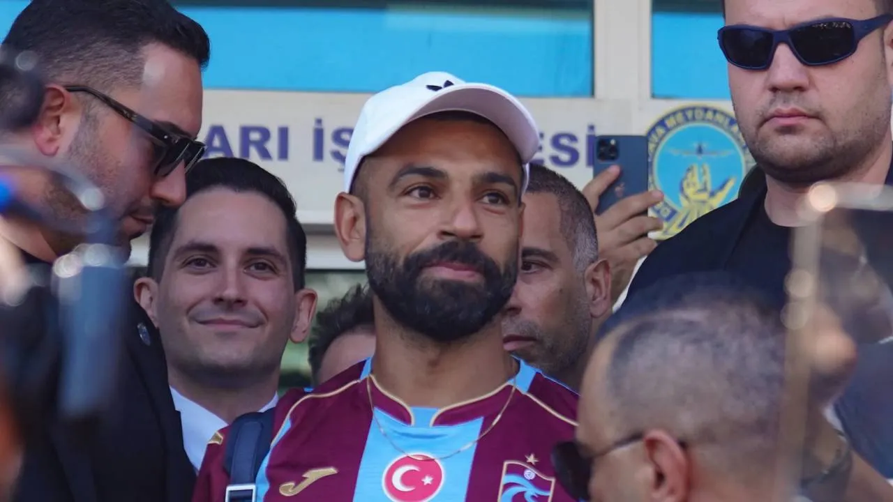 Sensacyjny transfer na ostatniej prostej. Legenda Liverpoolu już w Turcji