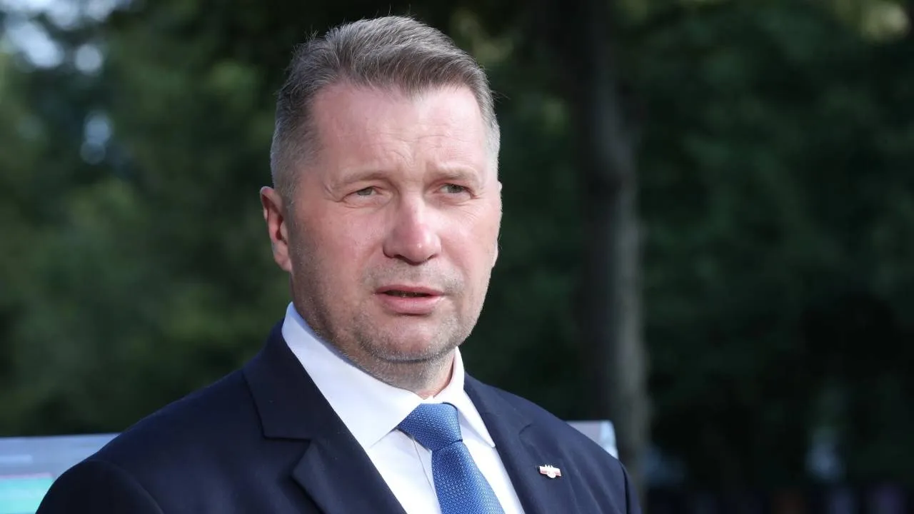 Koalicja 13 grudnia odrzuca prezydenckie referendum. Czarnek ma gotową odpowiedź