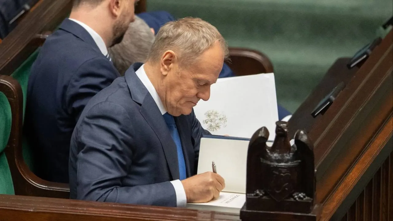 Alarm, rakieta i cisza. Polacy wystawili rządowi Tuska bolesną ocenę
