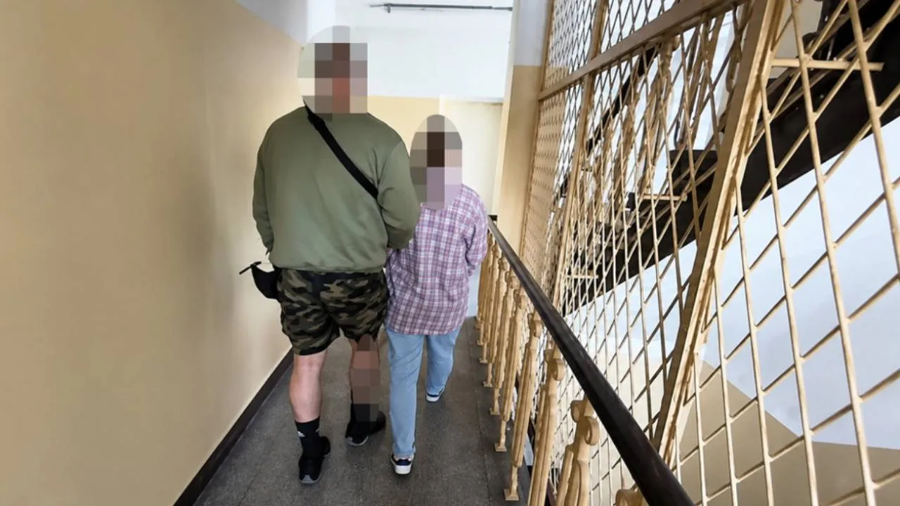 Ukradzione rzeczy wysyłała za granicę. Policja odzyskała paczkę