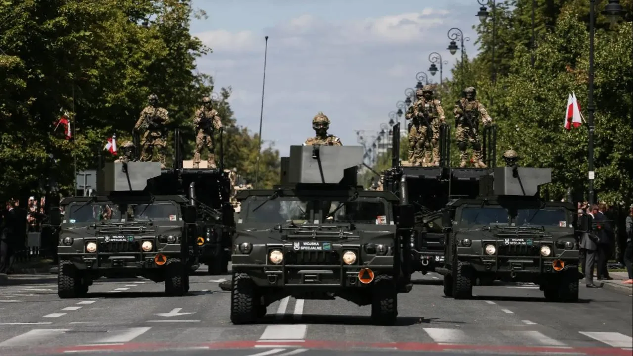 Defilada z okazji Święta Wojska Polskiego. Trwają przygotowania - uwaga na utrudnienia