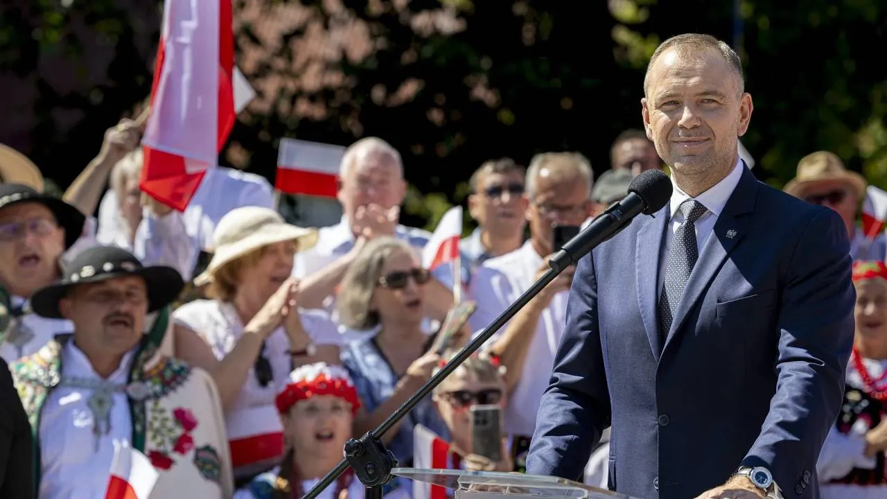 Prezydent Nawrocki w Skawinie. "Pilnowanie żyrandoli jest nie dla mnie". ZOBACZ ZDJĘCIA