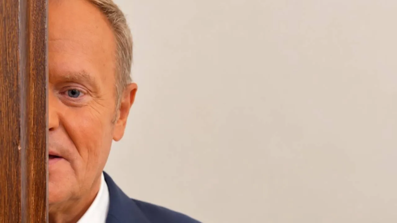 Blisko 60 proc. Polaków negatywnie ocenia rząd Tuska. Sondaż jak czerwona kartka