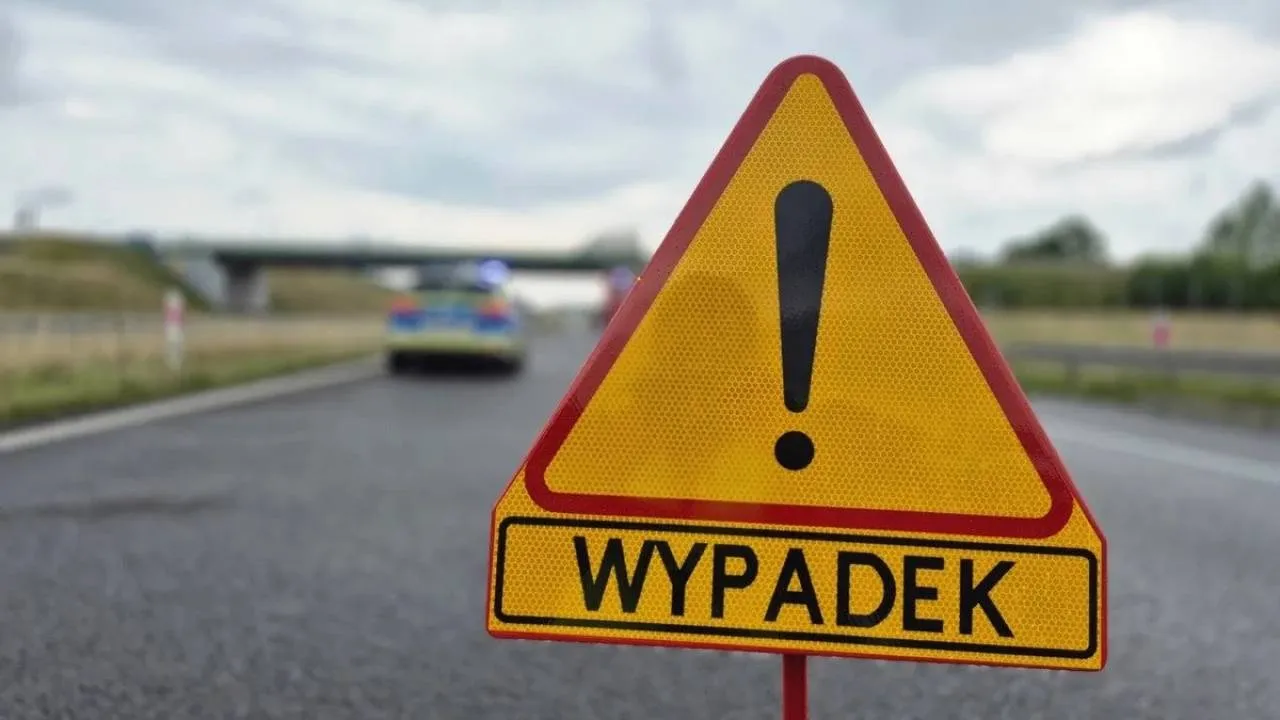 Olej na jezdni i wielki korek. Poważne utrudnienia na trasie S8