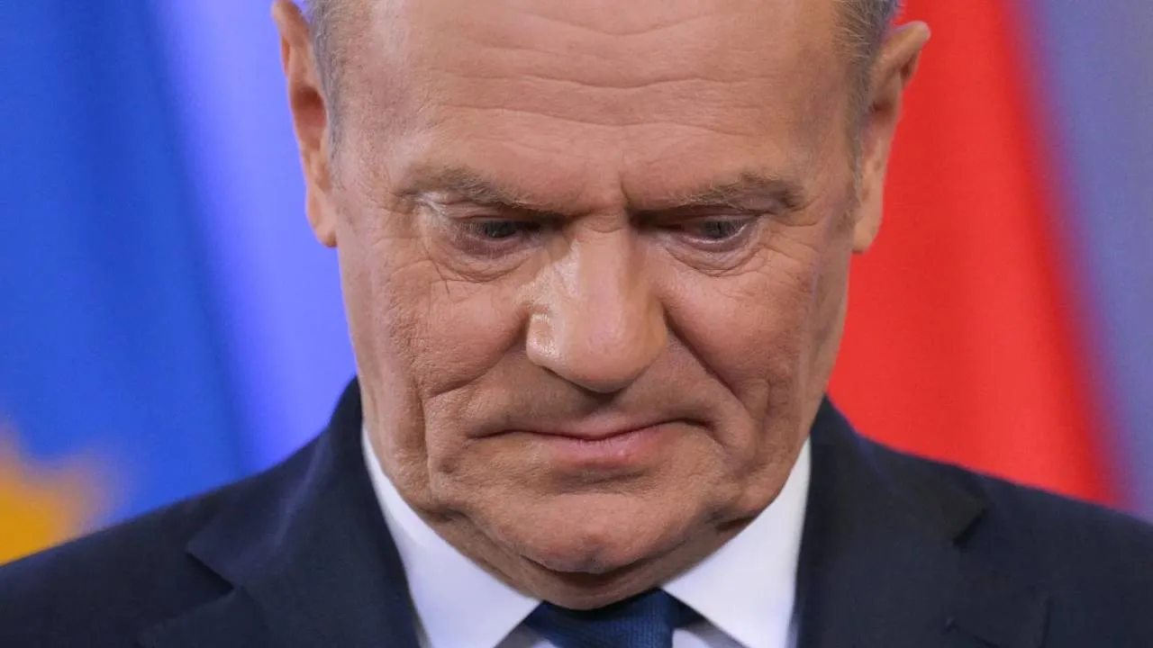 Tusk i pytanie o aferę powodziową KO od reportera TV Republika. Zadziwiająca odpowiedź szefa rządu
