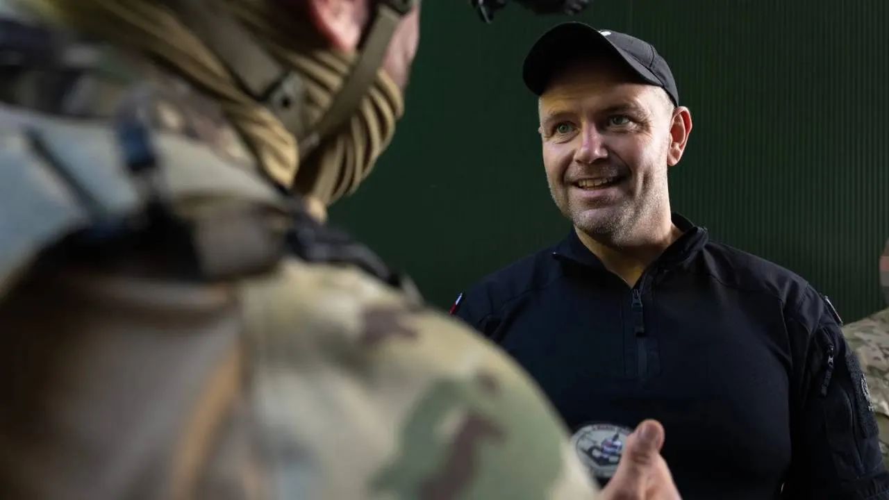 Prezydent z wizytą w jednostce specjalnej. "Konkretne rozmowy i konkretny trening"