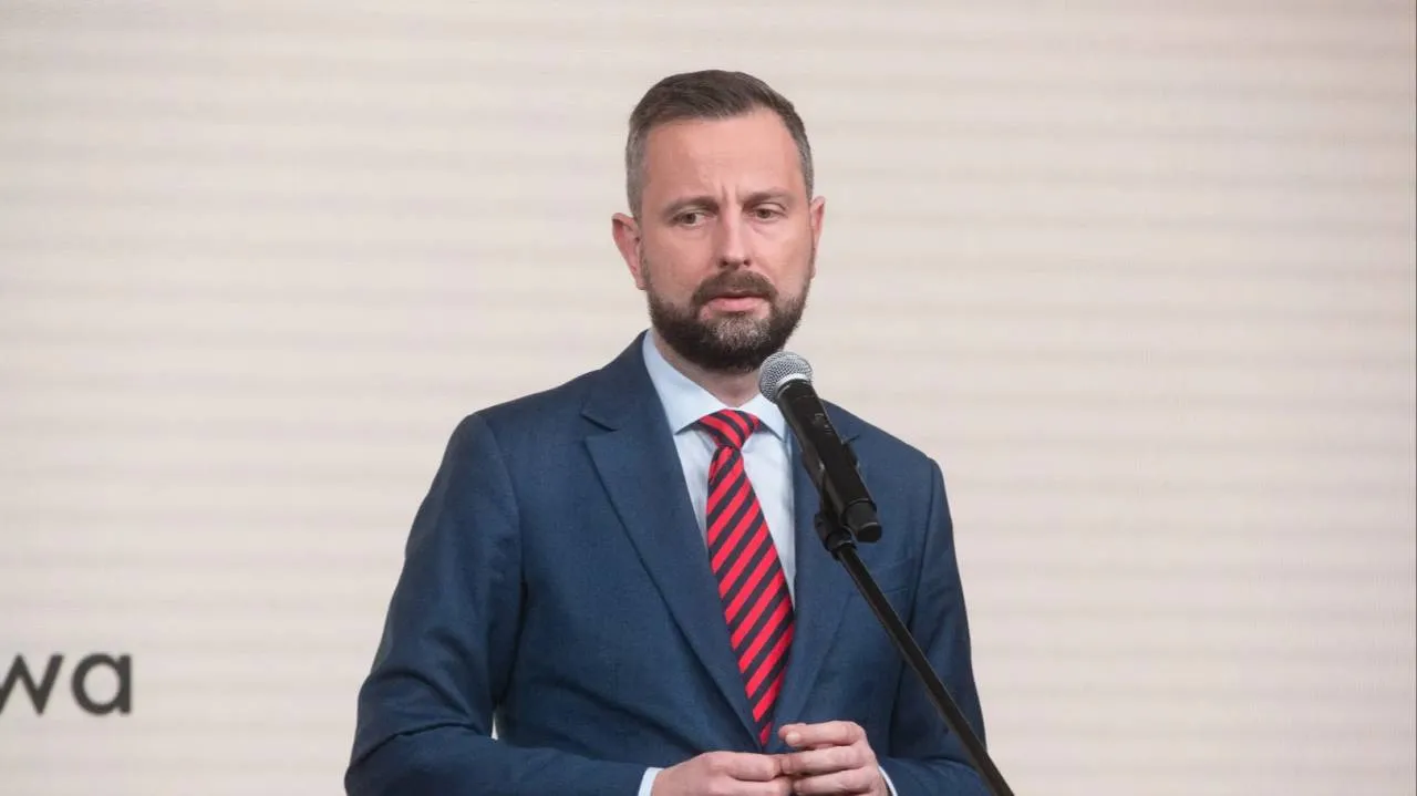 Jak MON ostrzega żołnierzy przed wyciekiem danych. Znamy dokładną treść komunikatu resortu Kosiniaka-Kamysza
